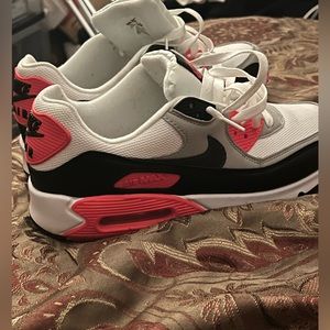 Red, White/Black-Cool Grey-Radiant Red